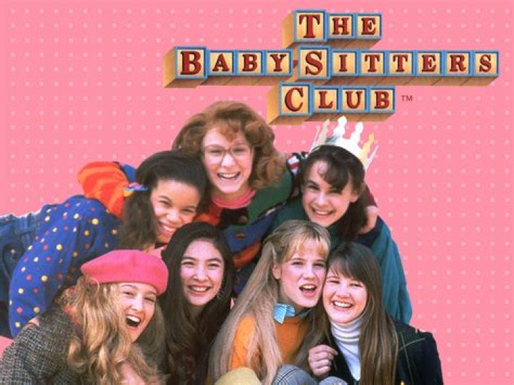 All of The Baby-Sitters Club style inspo you need this back-to-school season